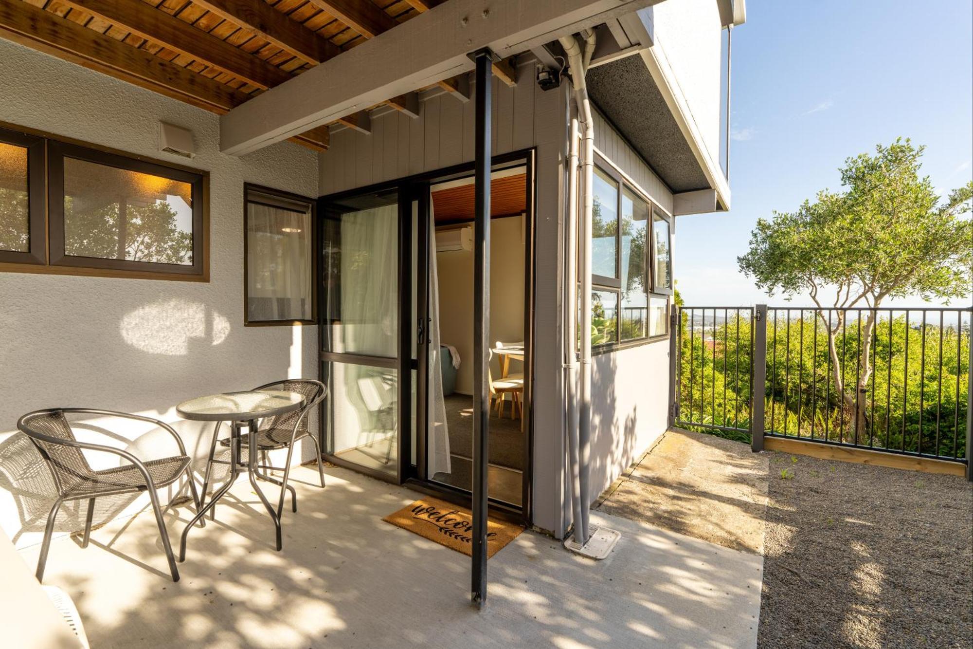 Cosy Unit With Incredible Views & Sky Tv Villa Whanganui Exterior photo