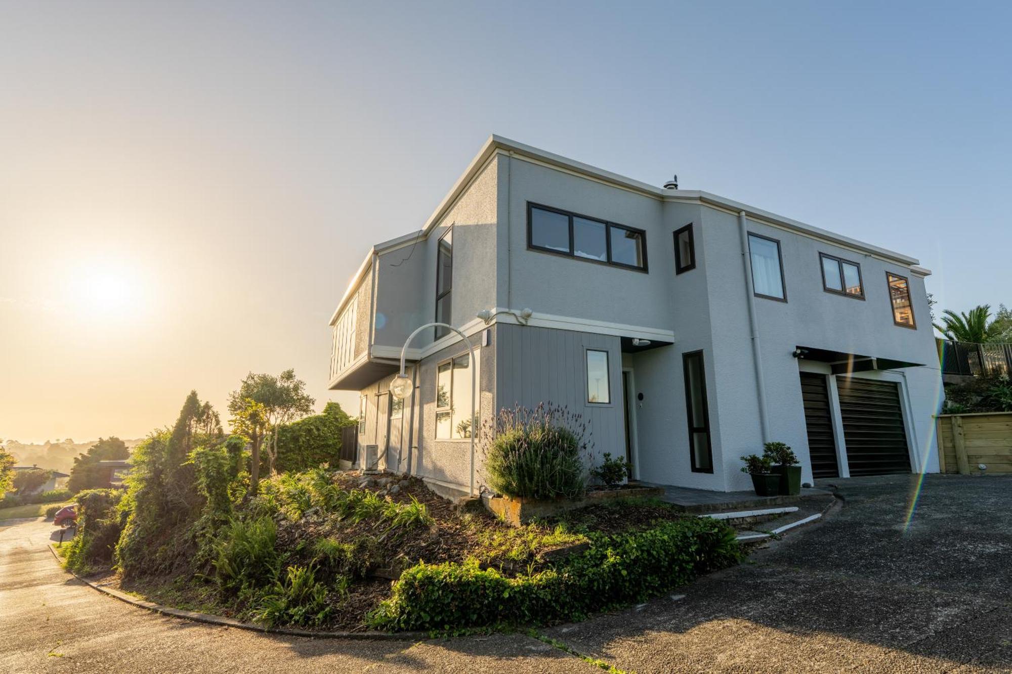 Cosy Unit With Incredible Views & Sky Tv Villa Whanganui Exterior photo